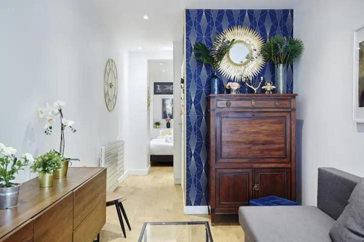 297 Papy - Superb In Appartement Parijs